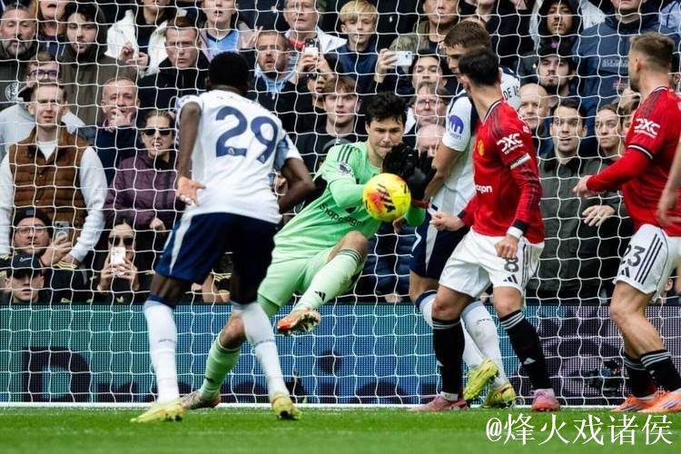 TA:姆伯莫和阿马德能踢对伯恩茅斯的比赛,马兹拉维出战存疑 TA:姆伯莫和阿马德能踢对伯恩茅斯的比赛,马兹拉维出战存疑