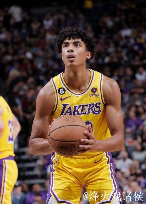 爵士首发：乔治、贝利、森萨博、马尔卡宁、菲利波夫斯基