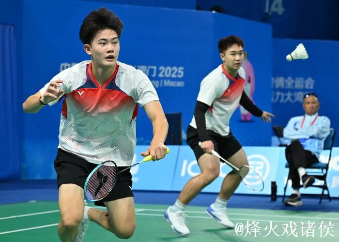 全运会羽毛球团体赛：广东男队、福建女队等劲旅取胜