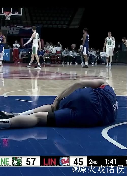 崔永熙伤退离场 前场贡献2分4板3助